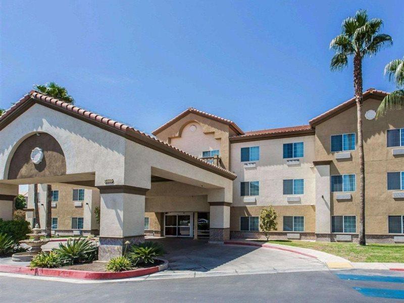 Comfort Suites Bakersfield Exterior foto