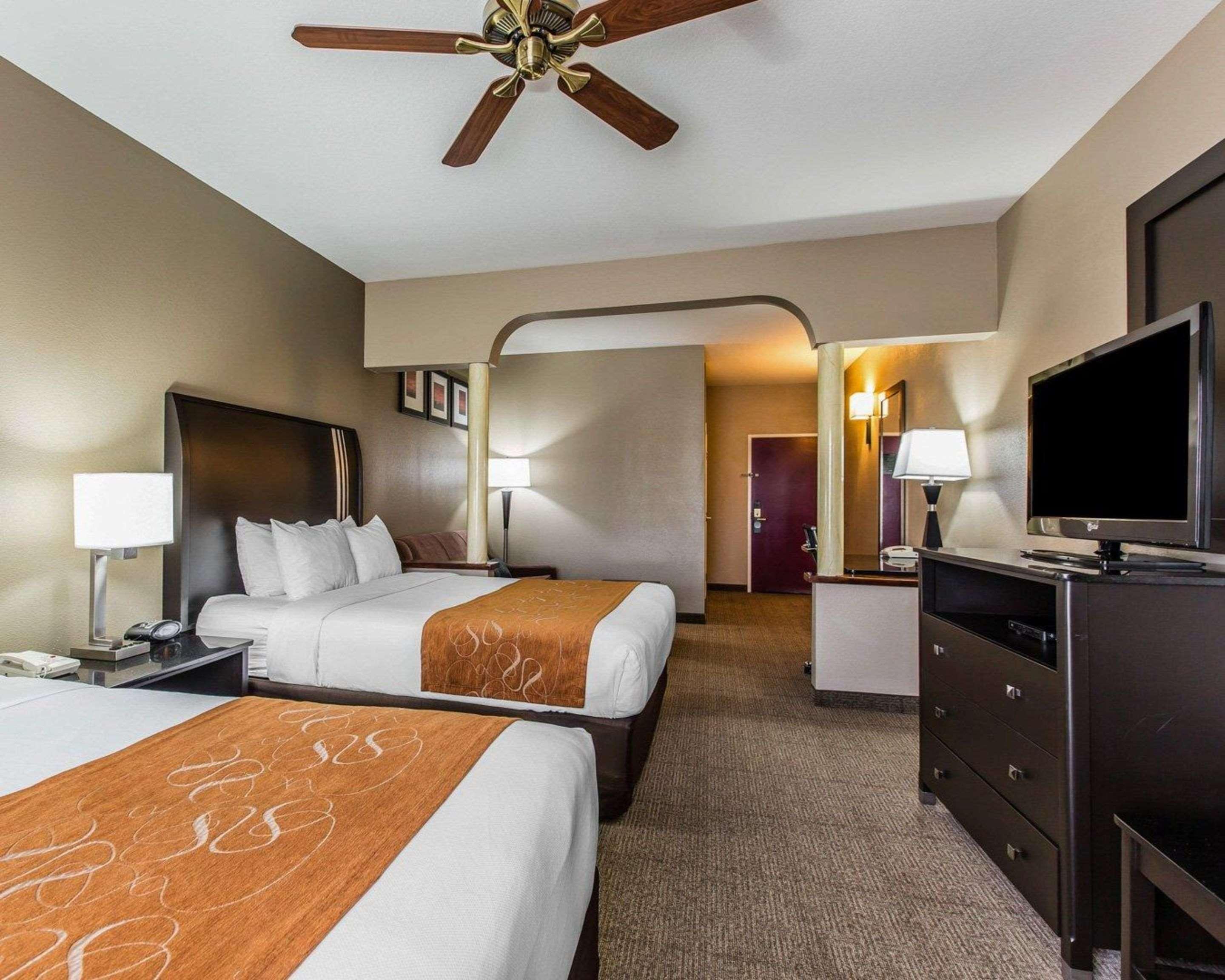 Comfort Suites Bakersfield Exterior foto