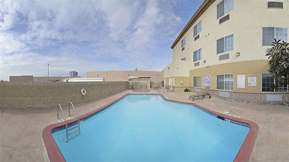 Comfort Suites Bakersfield Exterior foto