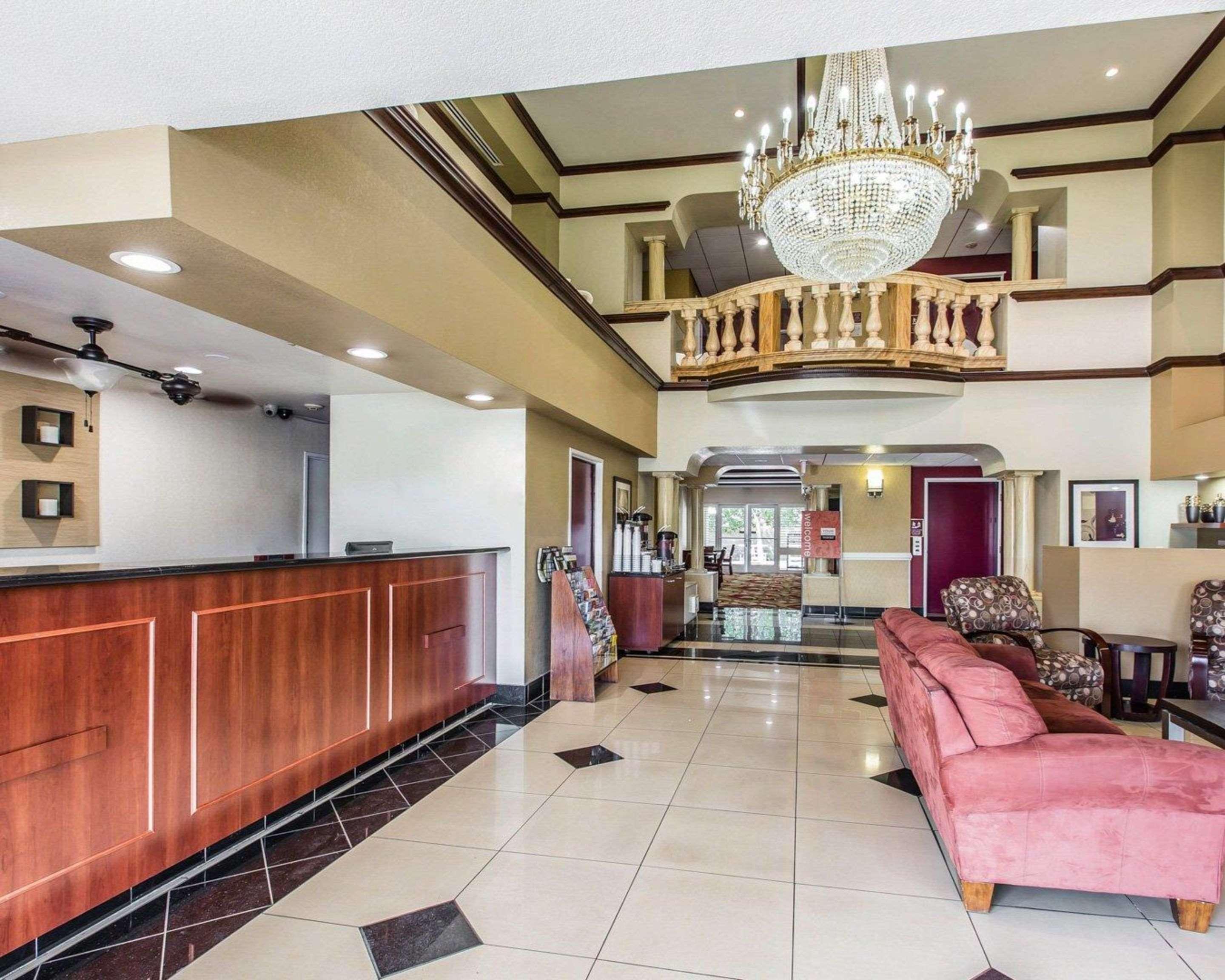 Comfort Suites Bakersfield Exterior foto