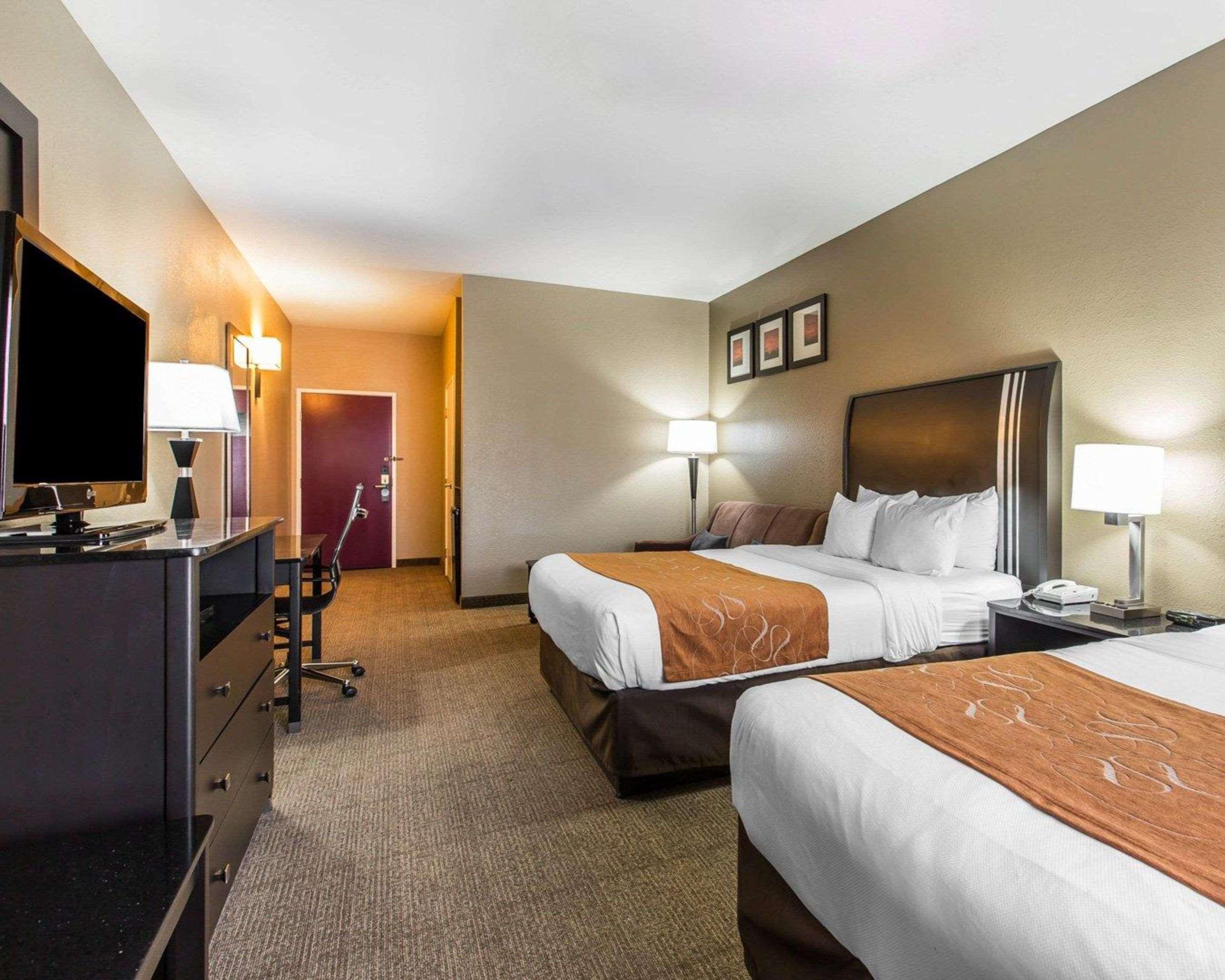 Comfort Suites Bakersfield Exterior foto