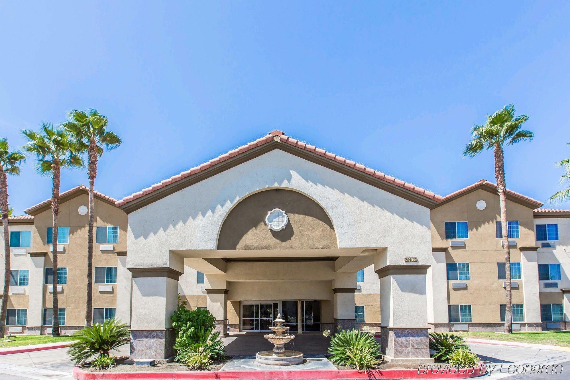 Comfort Suites Bakersfield Exterior foto